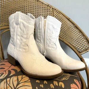Cowboy Bootie